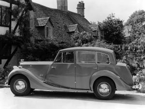 Triumph 1800 Saloon 1946 года